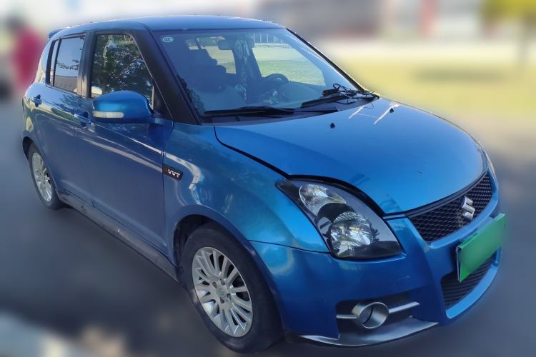 Used Suzuki Swift 2011 1.5L Manual Fashion Edition Front Right 45 Deg