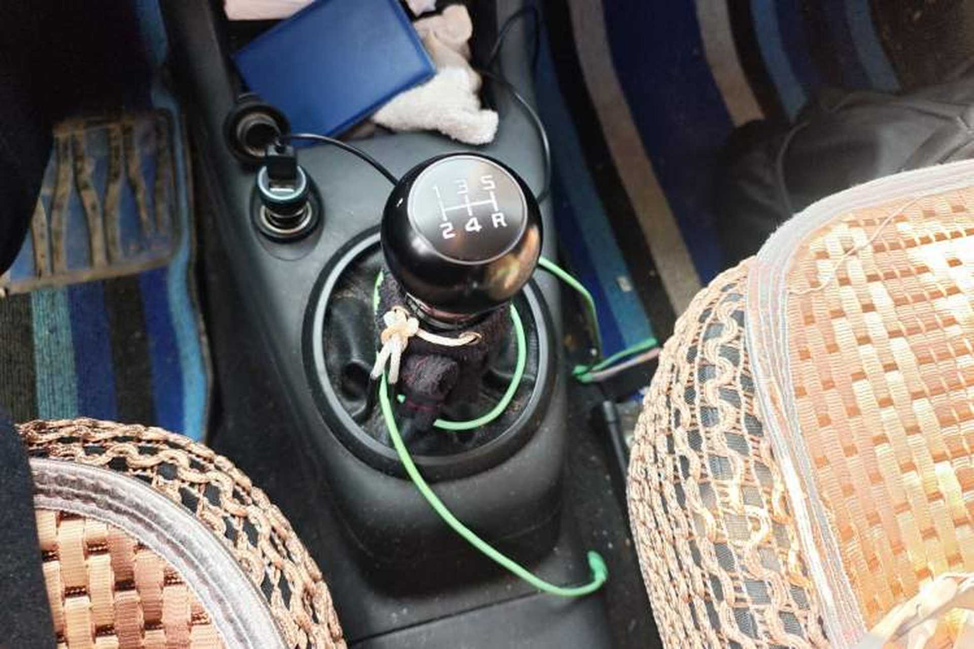 Used Suzuki Swift 2011 1.5L Manual Fashion Edition Gear Lever