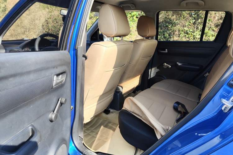 Used Suzuki Swift 2011 1.3L Manual Value Edition Interior 5