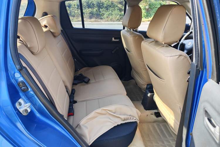 Used Suzuki Swift 2011 1.3L Manual Value Edition Interior 9