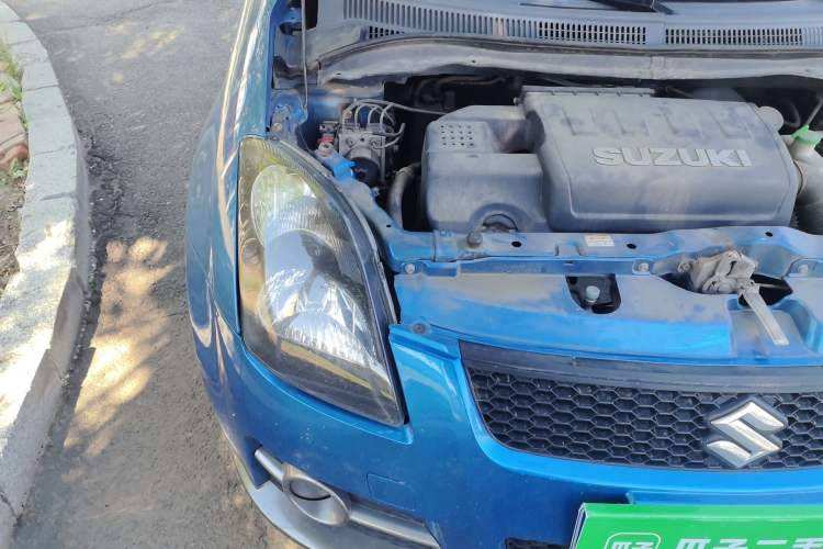 Used Suzuki Swift 2011 1.5L Manual Fashion Edition Right Front Headlight