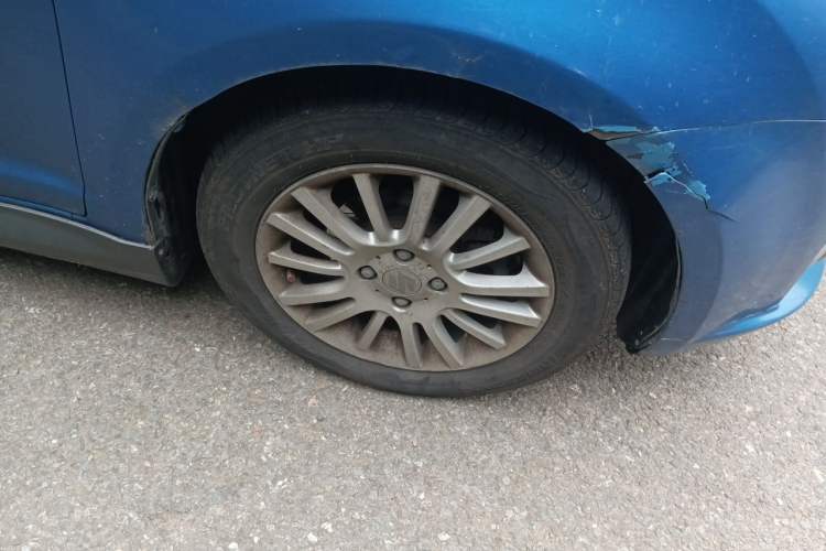 Used Suzuki Swift 2011 1.5L Manual Fashion Edition Right Front Wheel Hub
