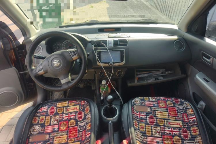 Used Suzuki Swift 2011 1.5L Manual Sport Audiovisual Edition Center Console