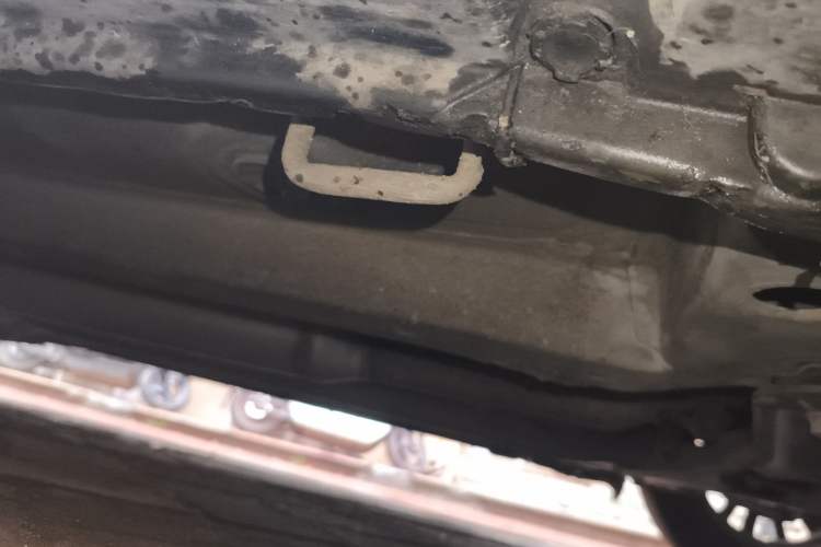 Used Suzuki Swift 2011 1.5L Manual Fashion Edition Chassis Front Right