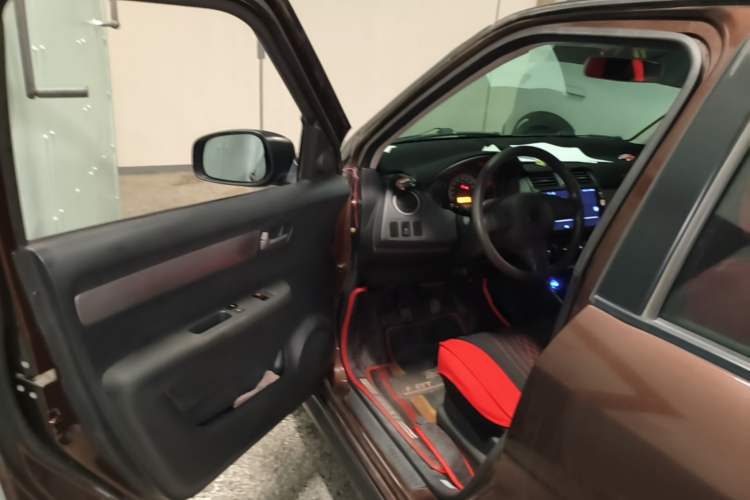 Used Suzuki Swift 2011 1.5L Manual Fashion Edition Driver Seat