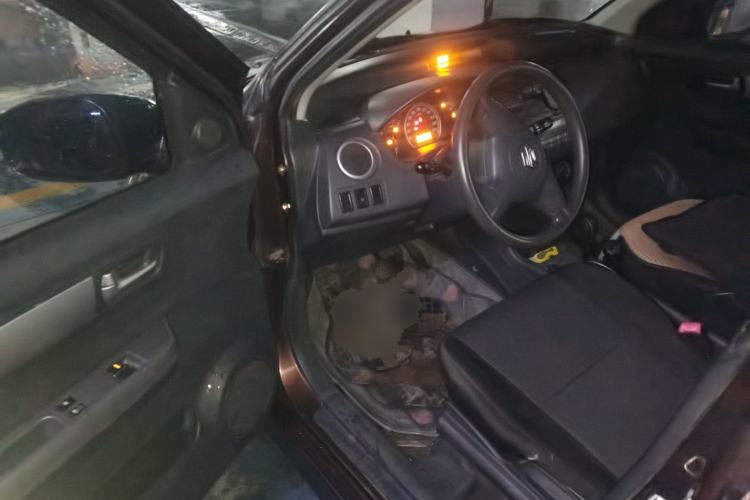 Used Suzuki Swift 2011 1.5L Automatic Fashion Edition Driver Seat