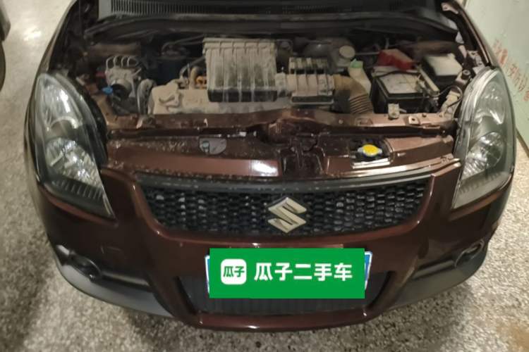 Used Suzuki Swift 2011 1.5L Manual Fashion Edition Engine Bay