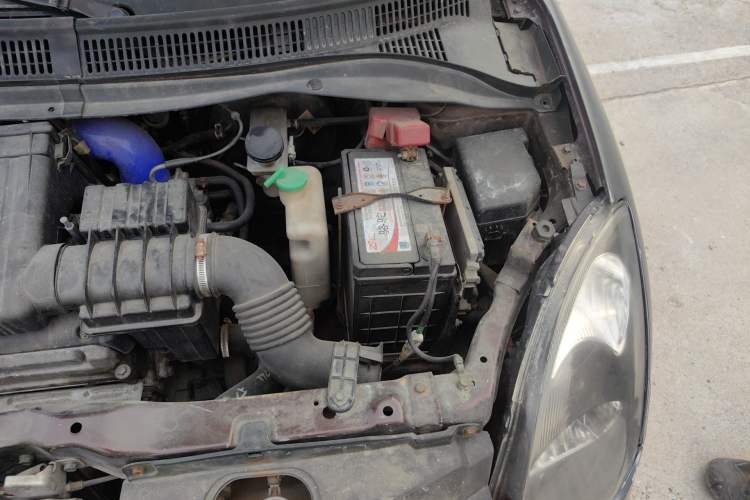 Used Suzuki Swift 2011 1.5L Manual Sport Edition Engine Bay Left