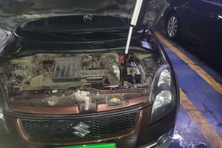 Used Suzuki Swift 2011 1.5L Automatic Fashion Edition Engine Bay Left