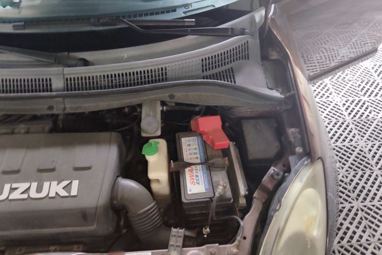 Used Suzuki Swift 2011 1.5L Manual Sport Audiovisual Edition Engine Bay Left