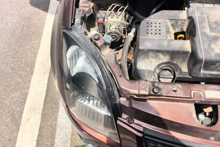 Used Suzuki Swift 2011 1.5L Automatic Sport Edition Engine Bay Right
