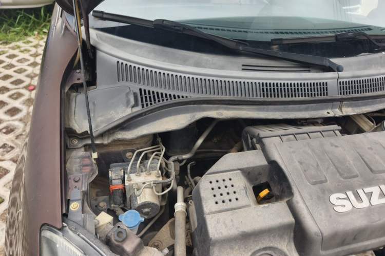 Used Suzuki Swift 2011 1.5L Manual Sport Edition Engine Bay Right