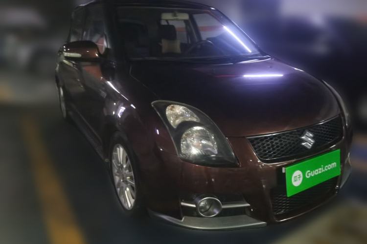 Used Suzuki Swift 2011 1.5L Automatic Fashion Edition Front Right 45 Deg