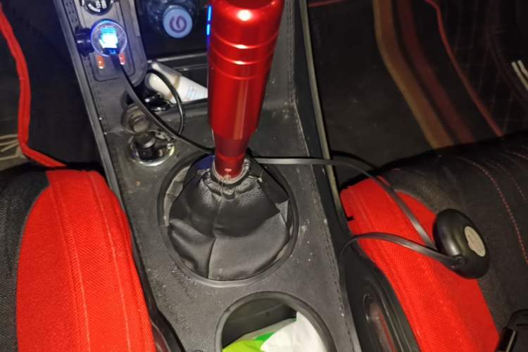 Used Suzuki Swift 2011 1.5L Manual Fashion Edition Gear Lever
