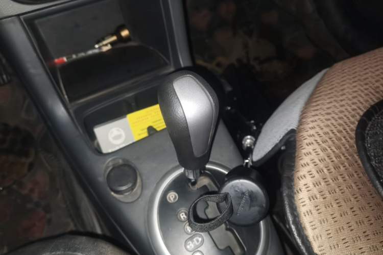 Used Suzuki Swift 2011 1.5L Automatic Fashion Edition Gear Lever