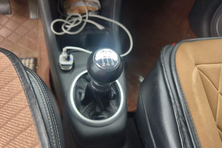 Used Suzuki Swift 2011 1.5L Manual Sport Edition Gear Lever
