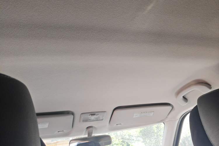 Used Suzuki Swift 2011 1.5L Automatic Sport Edition Headliner
