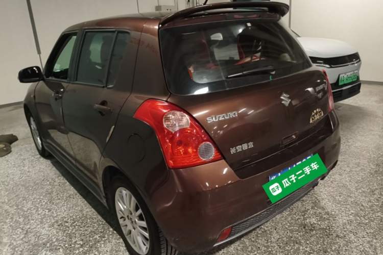 Used Suzuki Swift 2011 1.5L Manual Fashion Edition Rear Left 45 Deg