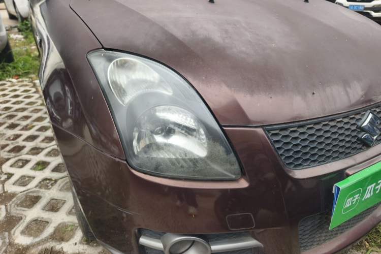 Used Suzuki Swift 2011 1.5L Manual Sport Edition Right Front Headlight