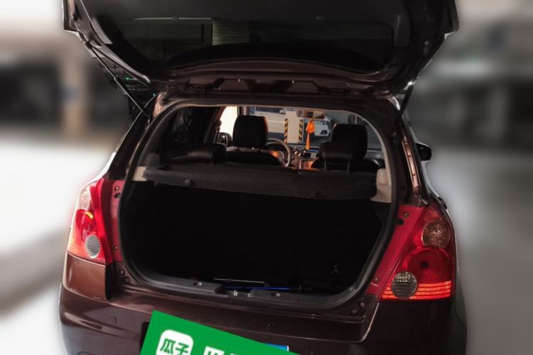 Used Suzuki Swift 2011 1.5L Automatic Fashion Edition Trunk