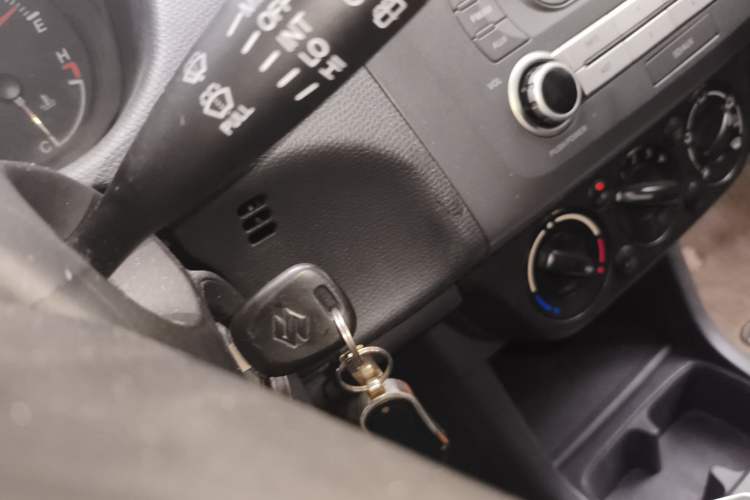 Used Suzuki Swift 2011 1.5L Manual Fashion Edition Vehicle Key