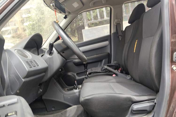 Used Suzuki Swift 2011 1.5L Manual Fashion Edition Left Front Seat