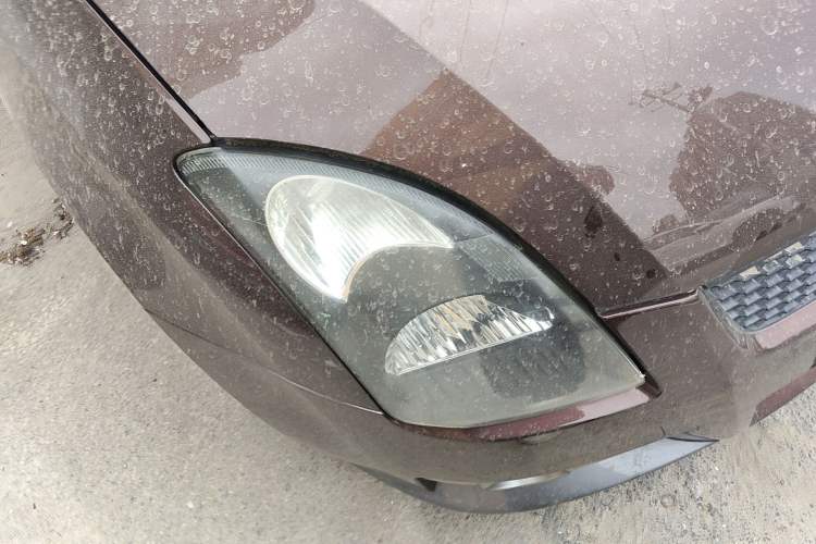 Used Suzuki Swift 2011 1.5L Manual Fashion Edition Right Front Headlight