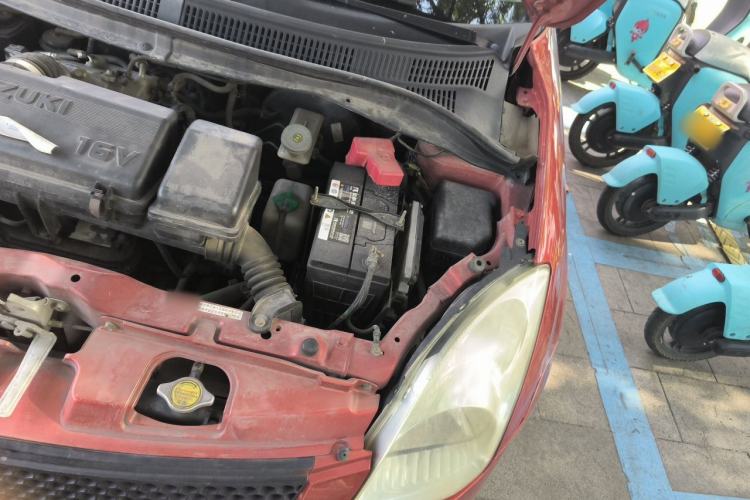 Used Suzuki Swift 2011 1.3L Automatic Fashion Edition Engine Bay Left