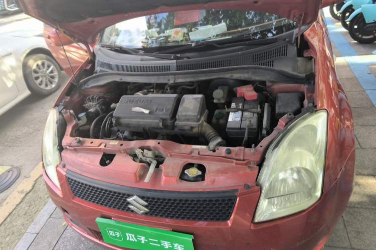 Used Suzuki Swift 2011 1.3L Automatic Fashion Edition Engine Bay