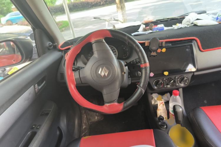Used Suzuki Swift 2011 1.3L Automatic Fashion Edition Steering Wheel