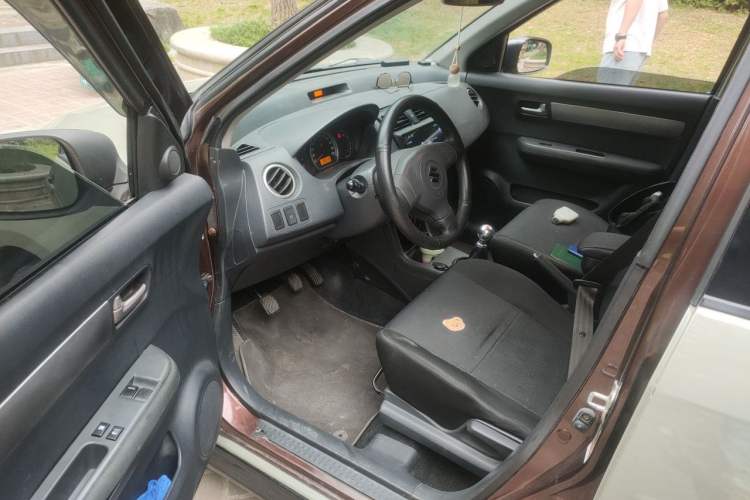 Used Suzuki Swift 2011 1.5L Manual Fashion Edition Driver Seat