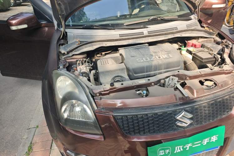 Used Suzuki Swift 2011 1.5L Manual Fashion Edition Engine Bay Right