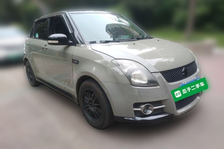 Used Suzuki Swift 2011 1.5L Manual Fashion Edition Front Right 45 Deg