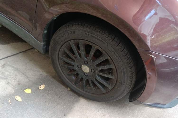 Used Suzuki Swift 2011 1.5L Manual Sport Audiovisual Edition Right Front Wheel Hub