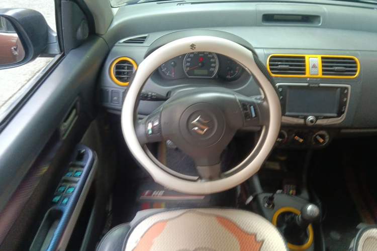 Used Suzuki Swift 2011 1.5L Manual Sport Audiovisual Edition Steering Wheel