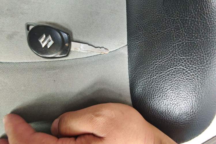 Used Suzuki Swift 2011 1.5L Manual Fashion Edition Vehicle Key