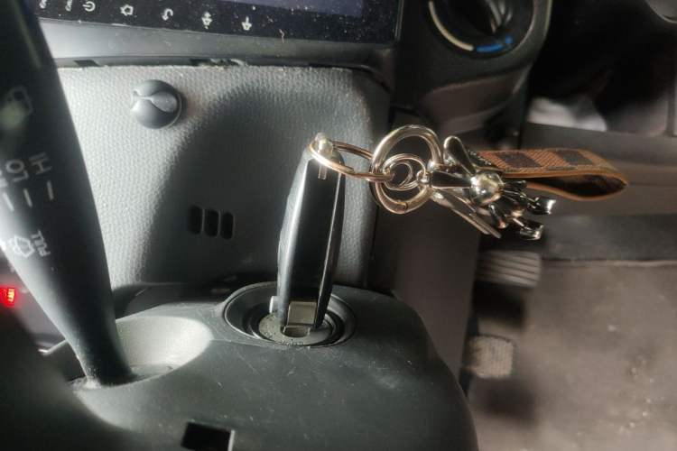 Used Suzuki Swift 2011 1.5L Manual Fashion Edition Vehicle Key