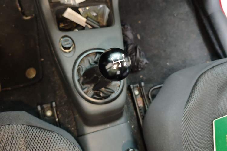 Used Suzuki Swift 2011 1.5L Manual Sport Edition Gear Lever