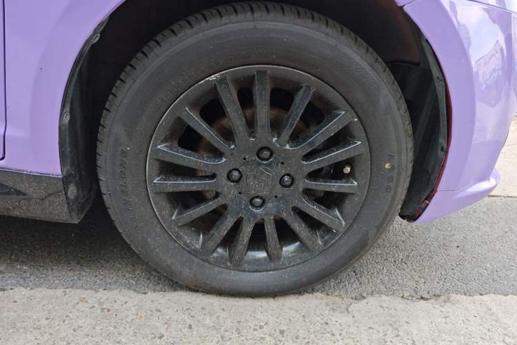 Used Suzuki Swift 2011 1.5L Manual Sport Edition Right Front Wheel Hub