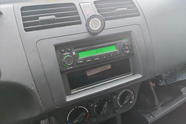 Used Suzuki Swift 2011 1.3L Manual Value Edition Audio And AC Panel