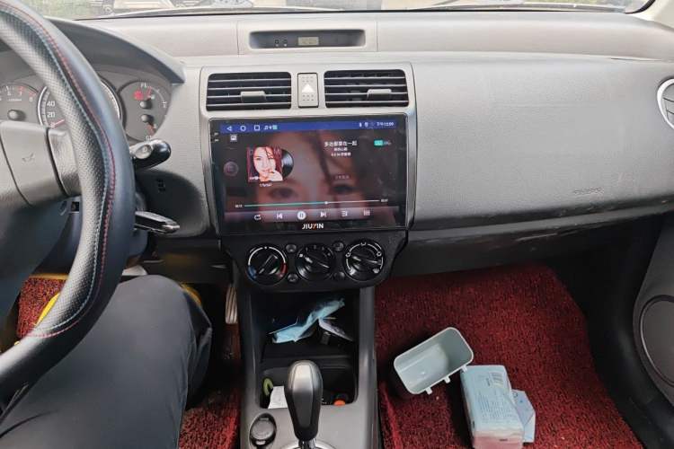 Used Suzuki Swift 2011 1.5L Automatic Fashion Edition Audio And AC Panel