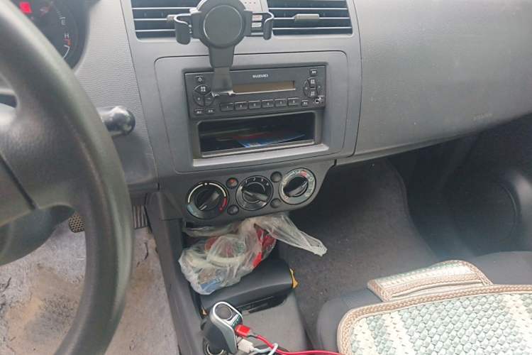 Used Suzuki Swift 2011 1.3L Manual Value Edition Audio And AC Panel