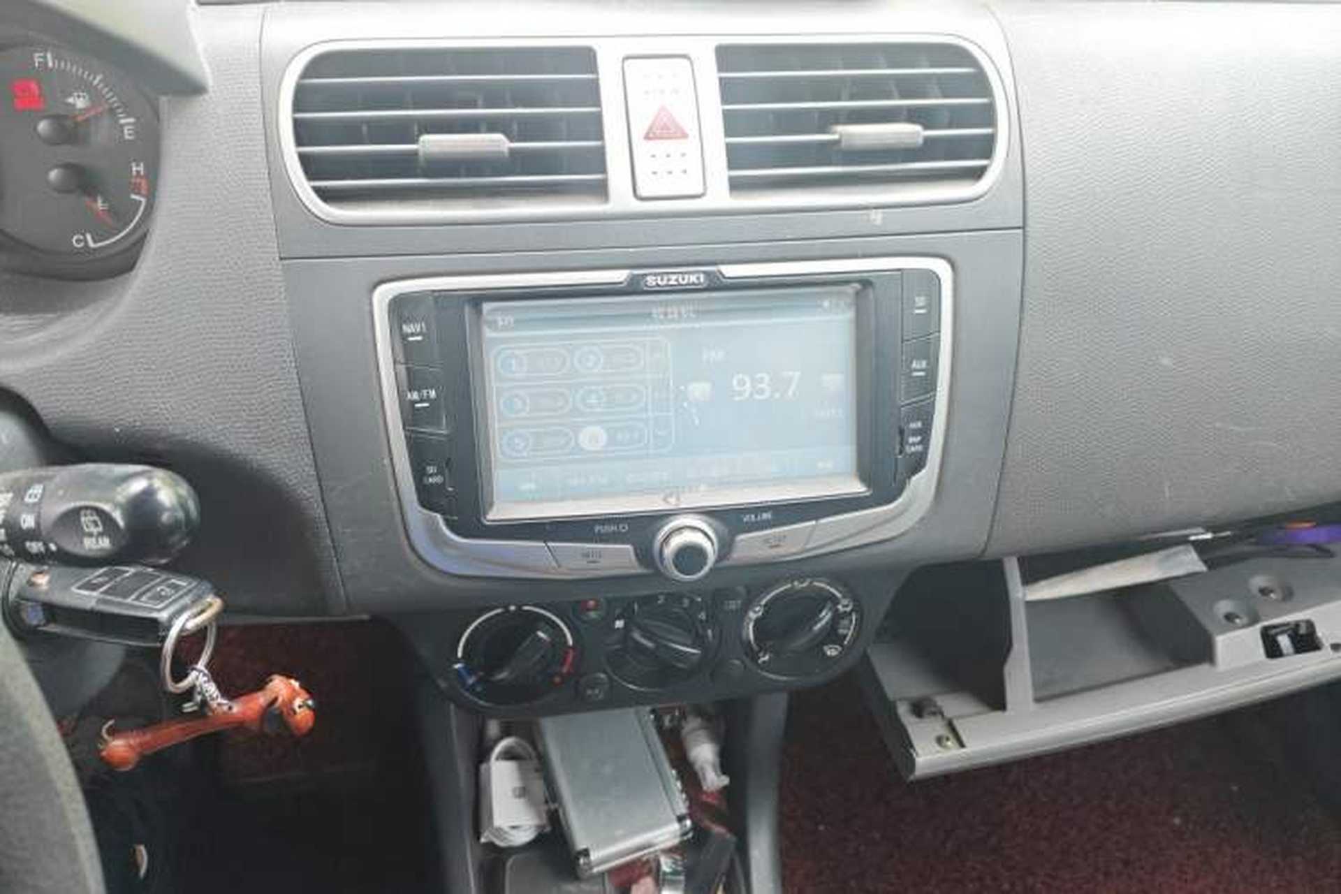 Used Suzuki Swift 2011 1.5L Automatic Sport Audiovisual Edition Audio And AC Panel