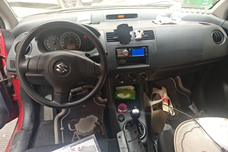 Used Suzuki Swift 2011 1.3L Manual Value Edition Center Console