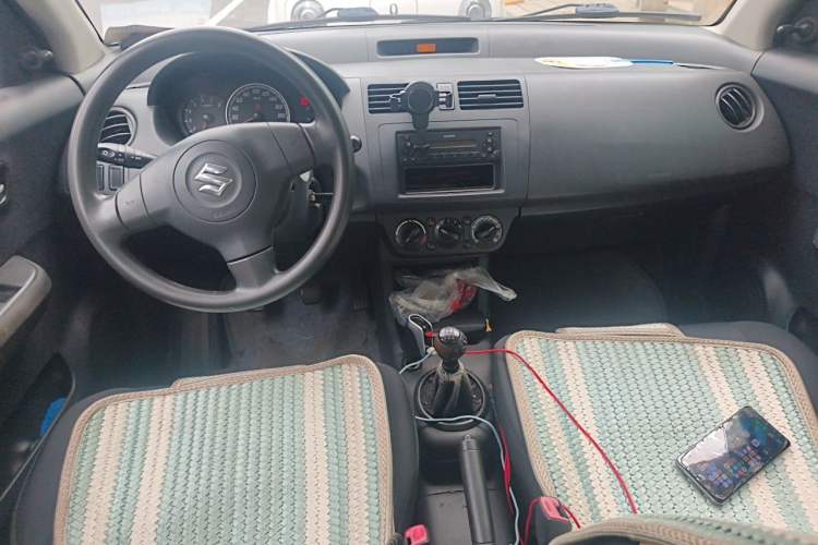 Used Suzuki Swift 2011 1.3L Manual Value Edition Center Console