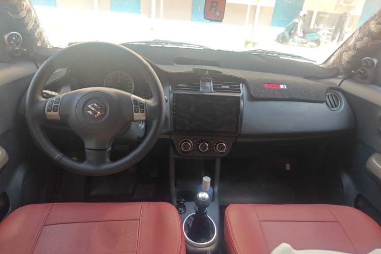 Used Suzuki Swift 2011 1.3L Manual Value Edition Center Console