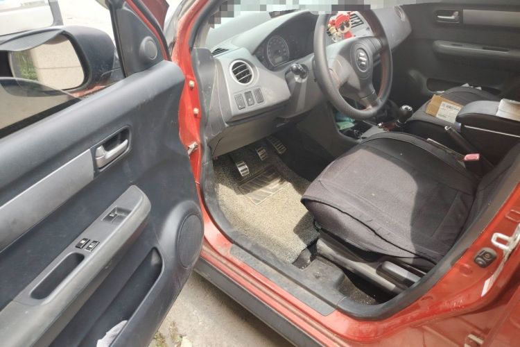Used Suzuki Swift 2011 1.5L Manual Fashion Edition Driver Seat