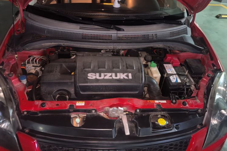 Used Suzuki Swift 2011 1.5L Manual Sport Edition Engine Bay