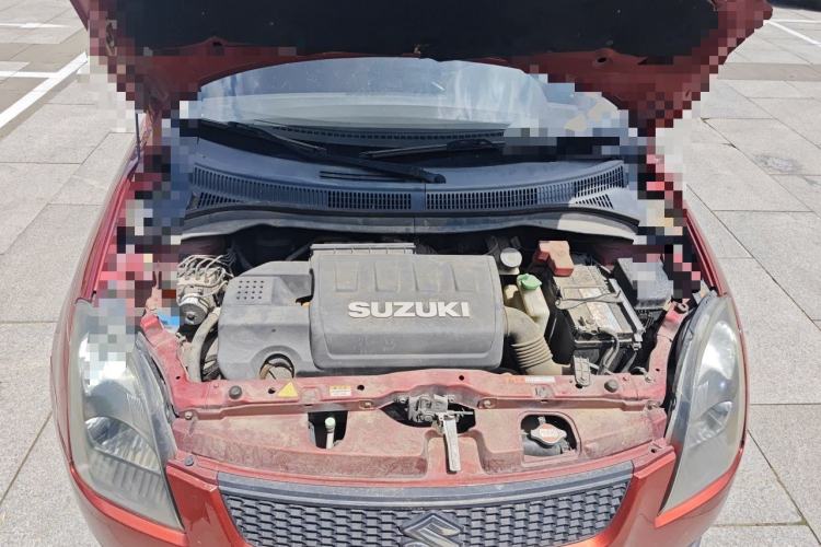 Used Suzuki Swift 2011 1.5L Automatic Fashion Edition Engine Bay