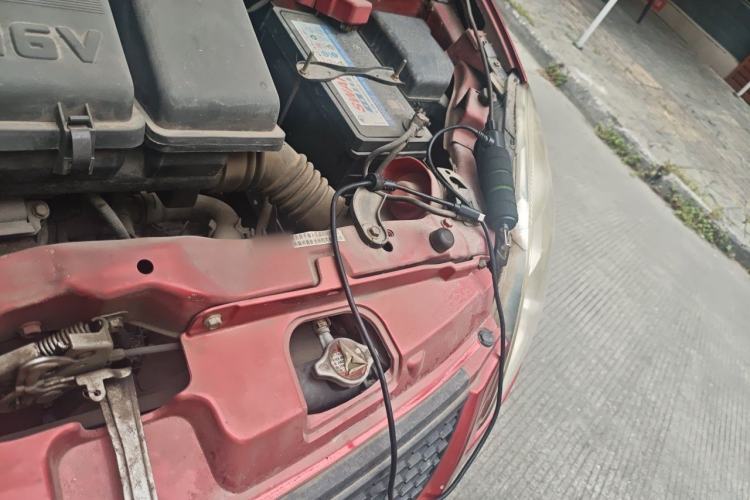 Used Suzuki Swift 2011 1.3L Manual Value Edition Engine Bay Left